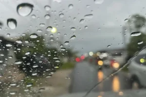 prakiraan-cuaca-natal-2025-bmkg-ingatkan-potensi-hujan-lebat-di-banten-dan-jakarta-24122025-134752