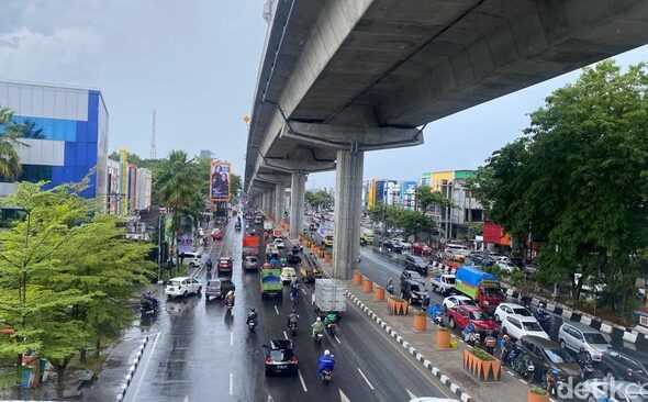 ilustrasi-cuaca-hujan-di-kota-makassar-6_169