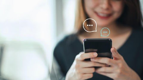 ilustrasi-ponsel-atau-whatsapp_169