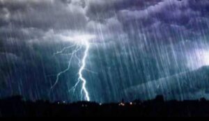 ilustrasi.-hujan-petir